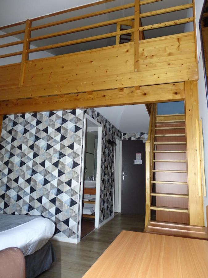 Logis Hotel Les 3 Marchands Bressuire Zewnętrze zdjęcie