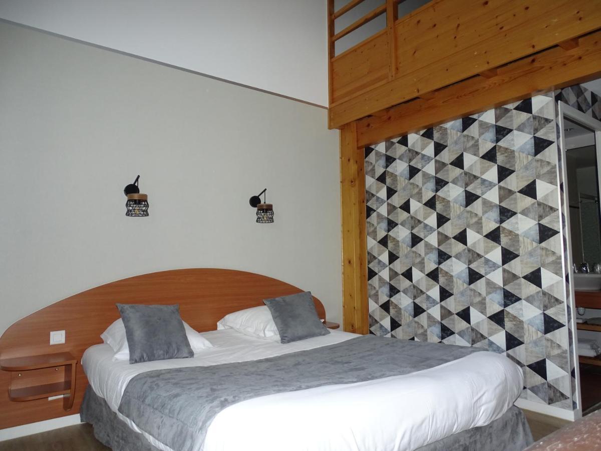 Logis Hotel Les 3 Marchands Bressuire Zewnętrze zdjęcie